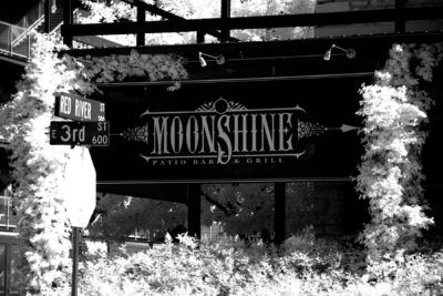 Moonshine Patio Bar & Grill Red River Restaurant